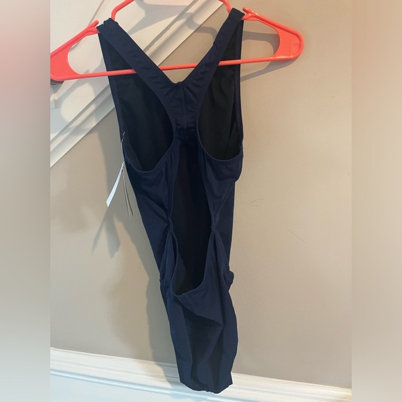 TYR Bathing Suit - Picture 5 of 8